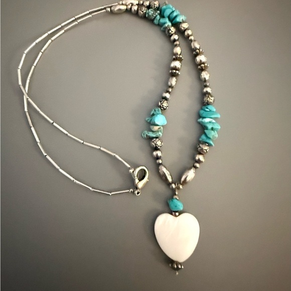 Southwestern Liquid Silver Turquoise Mother of Pearl Heart Necklace 24 Inches - Picture 4 of 5
